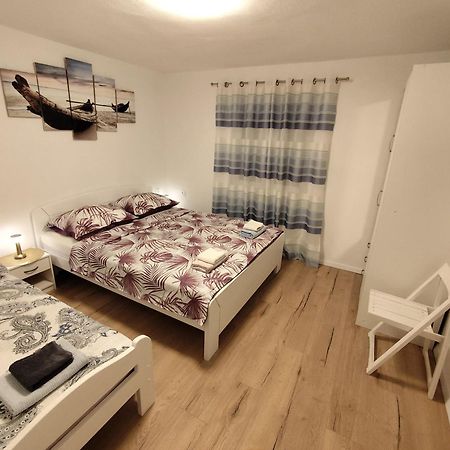 סטארי גראד Guesthouse Eljuga Family מראה חיצוני תמונה