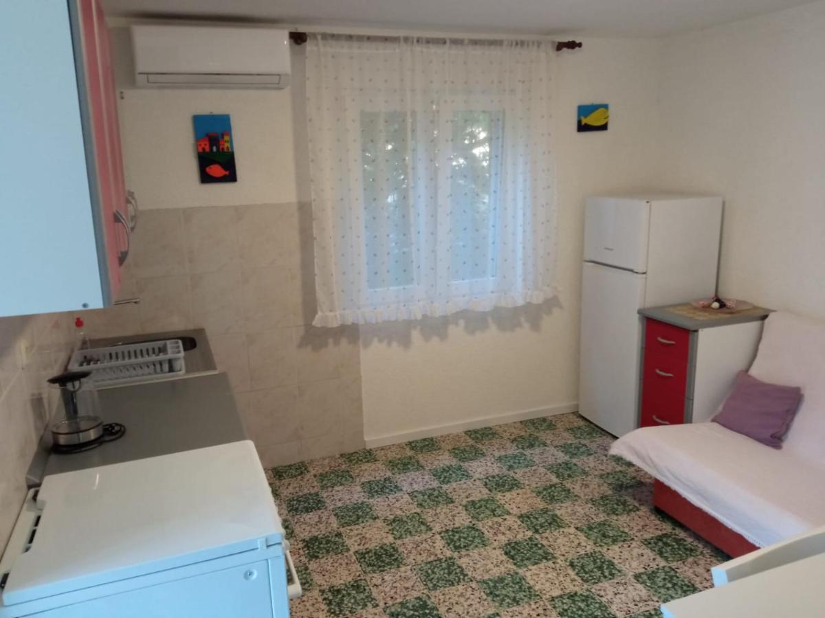 סטארי גראד Guesthouse Eljuga Family מראה חיצוני תמונה