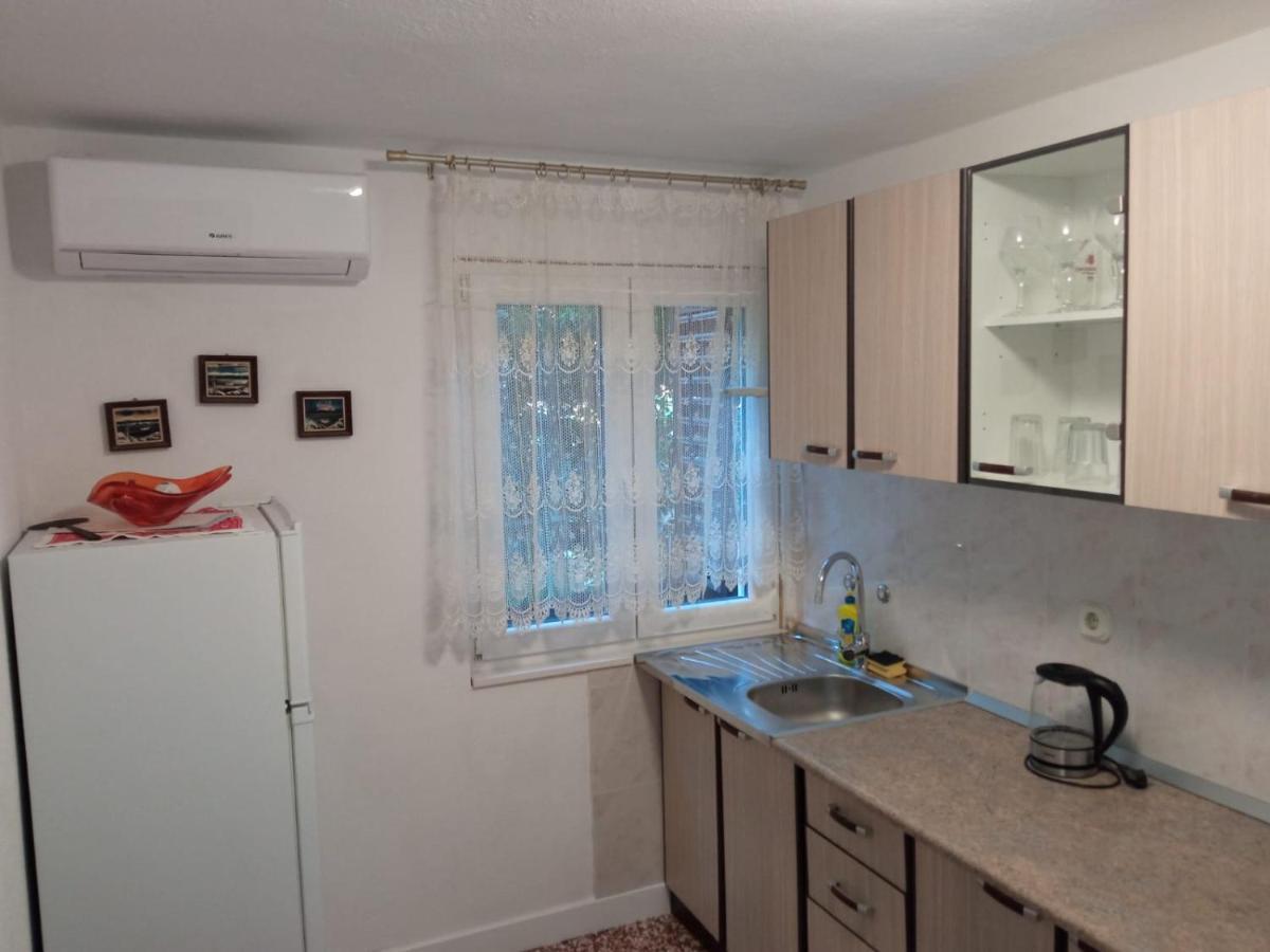סטארי גראד Guesthouse Eljuga Family מראה חיצוני תמונה