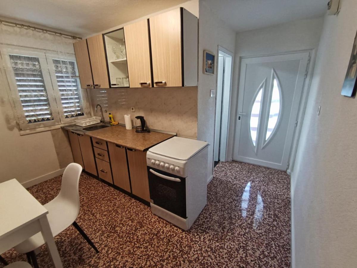 סטארי גראד Guesthouse Eljuga Family מראה חיצוני תמונה