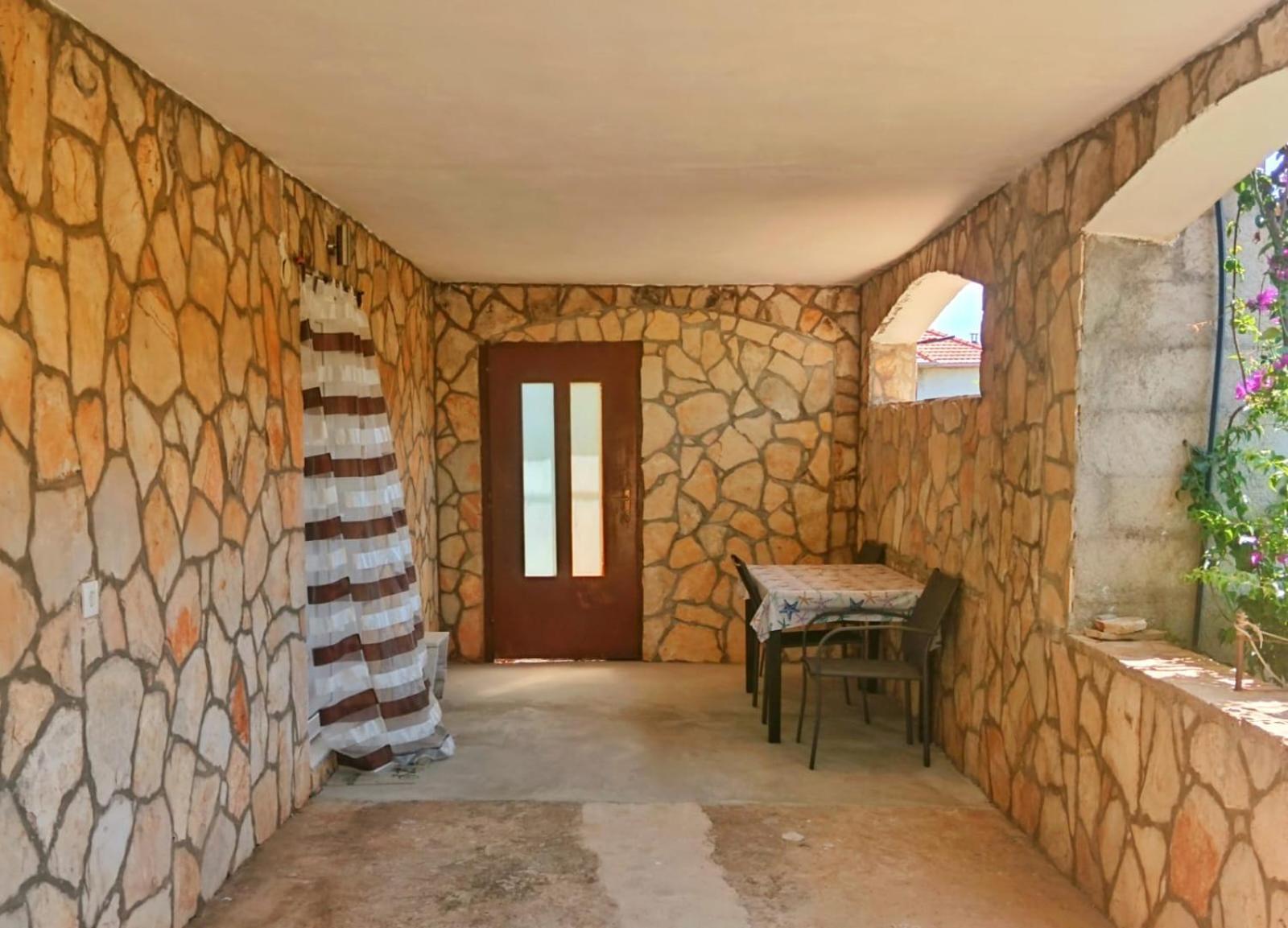 סטארי גראד Guesthouse Eljuga Family מראה חיצוני תמונה