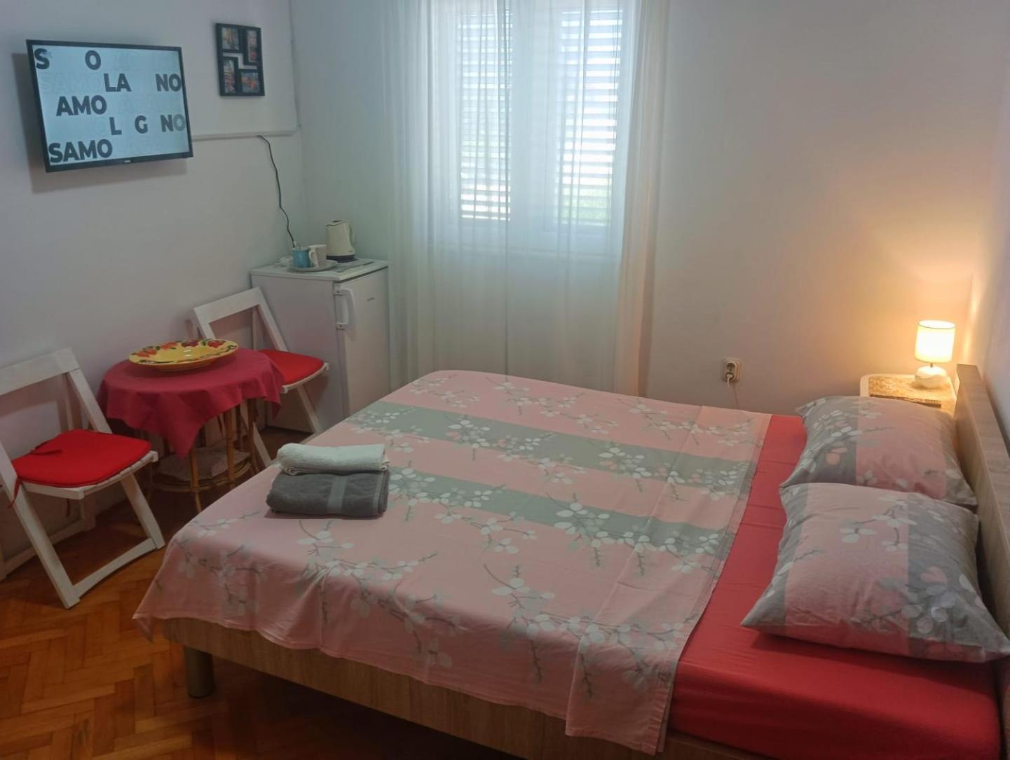 סטארי גראד Guesthouse Eljuga Family מראה חיצוני תמונה
