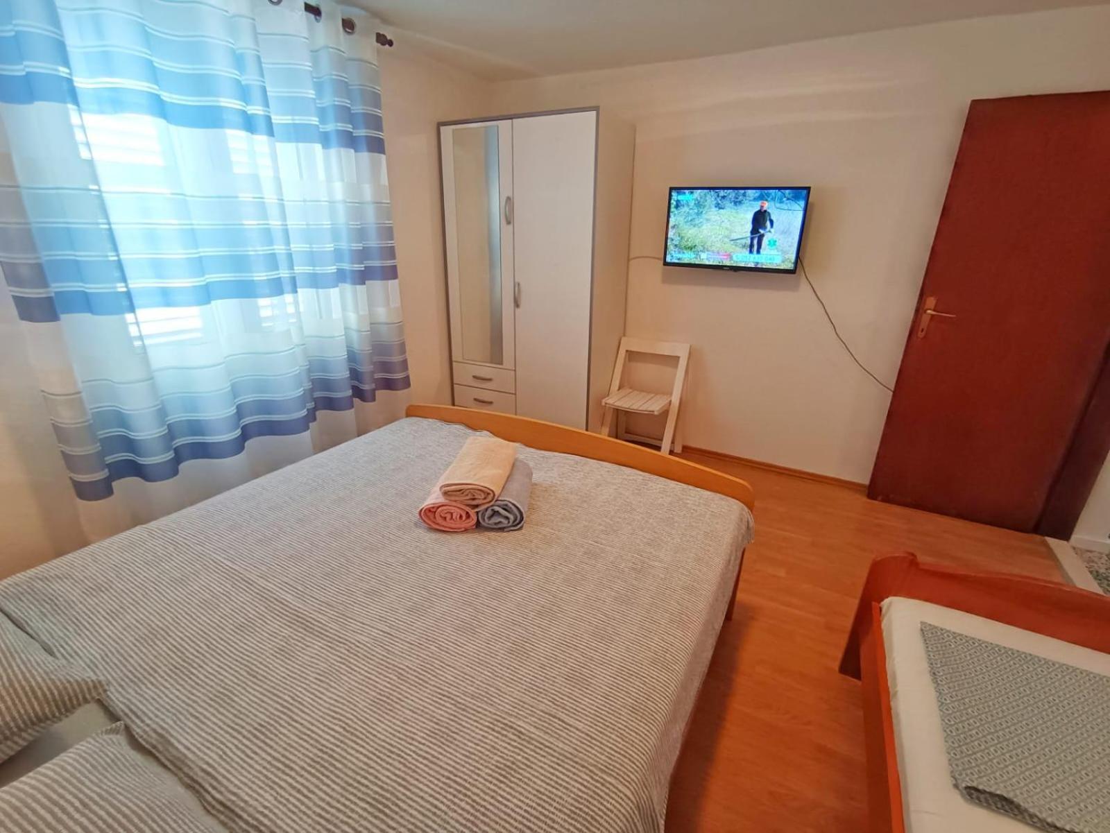 סטארי גראד Guesthouse Eljuga Family מראה חיצוני תמונה