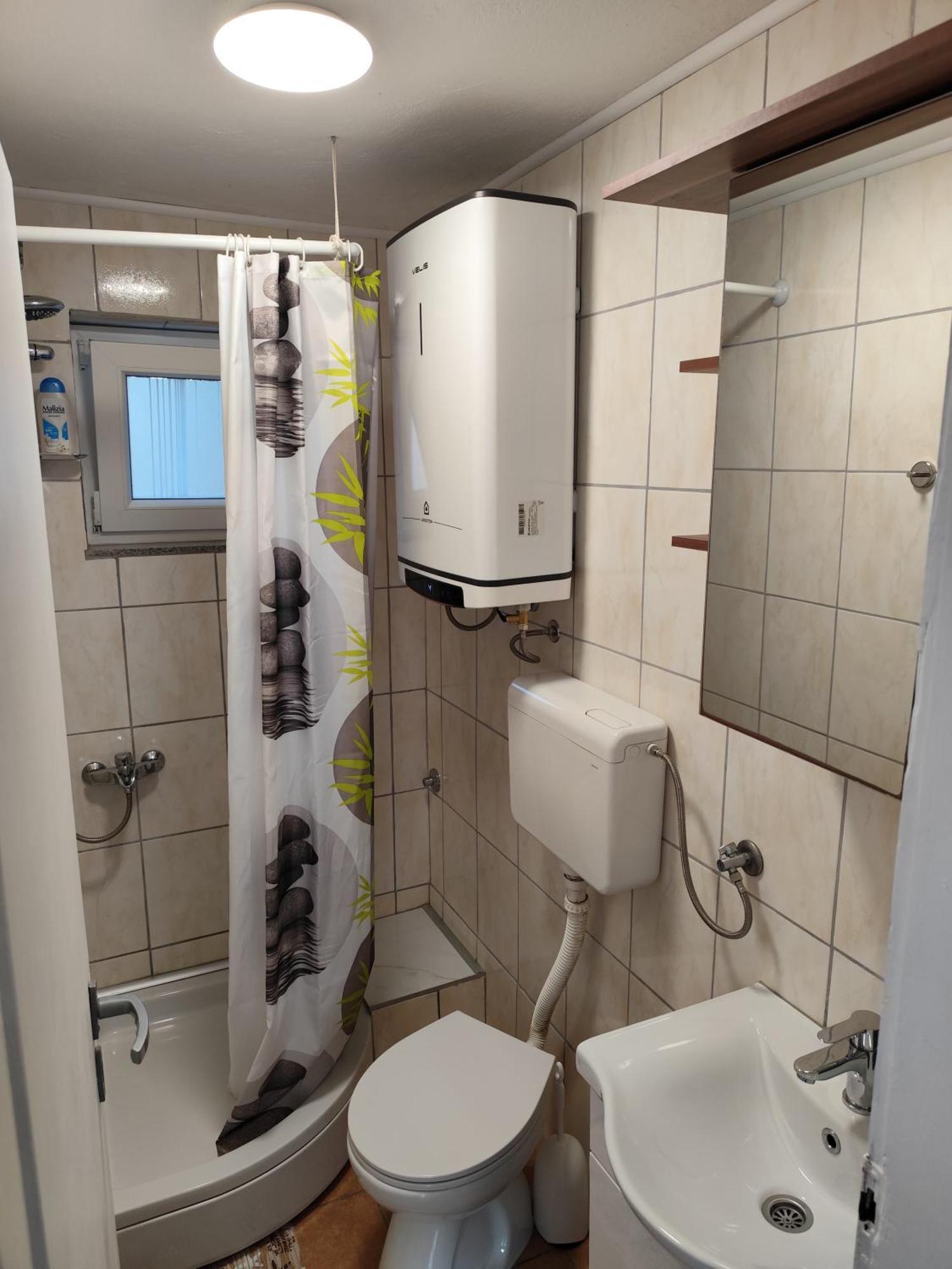 סטארי גראד Guesthouse Eljuga Family מראה חיצוני תמונה