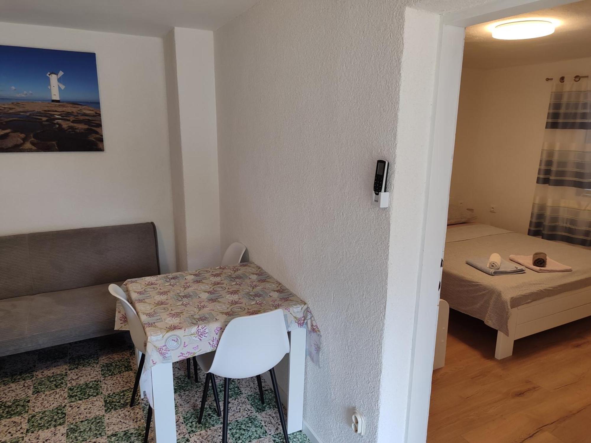 סטארי גראד Guesthouse Eljuga Family מראה חיצוני תמונה