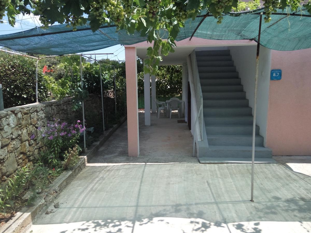 סטארי גראד Guesthouse Eljuga Family מראה חיצוני תמונה